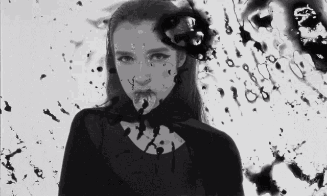 poppy singer gif